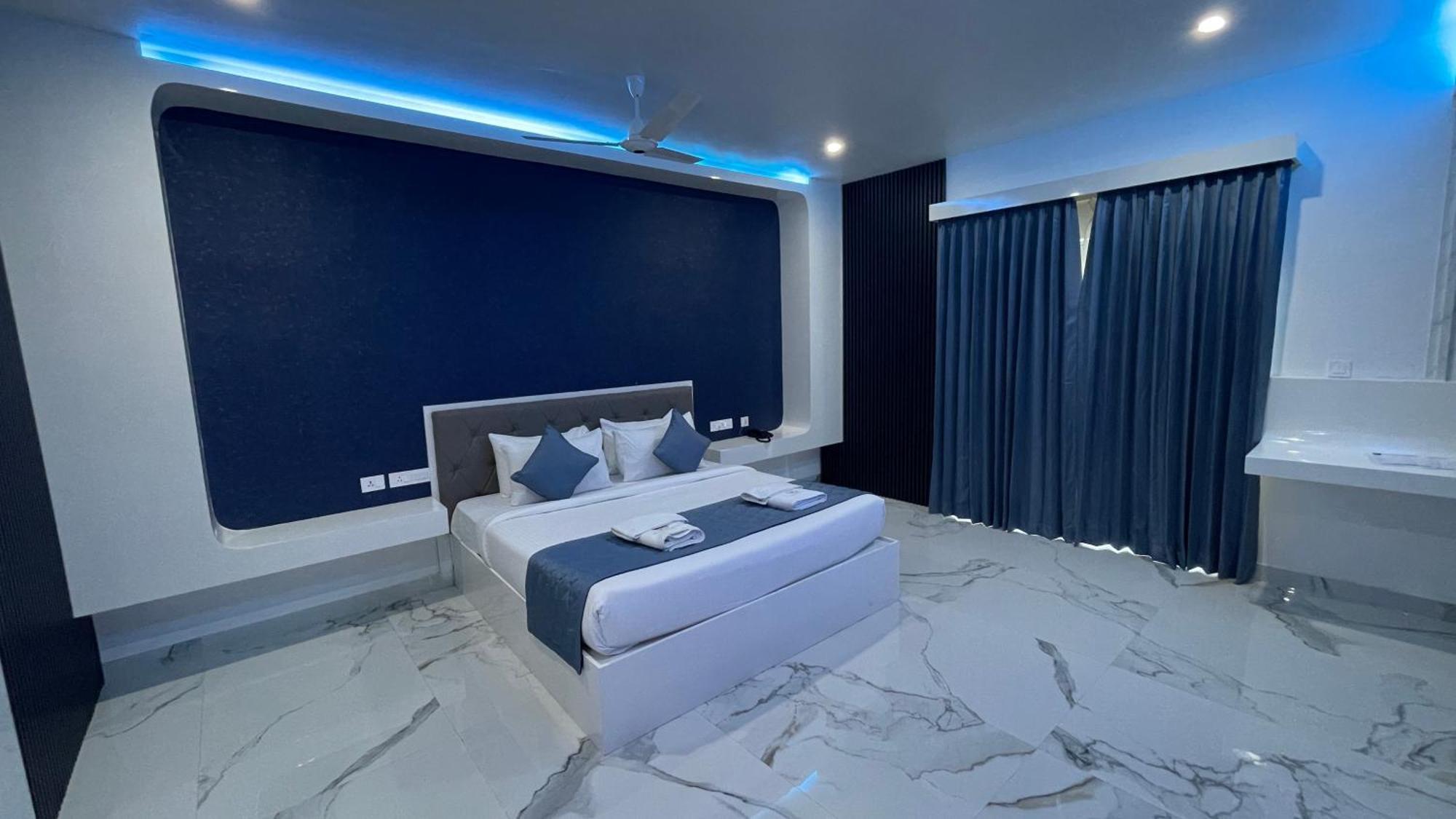 Silver Stone Park Resort, Kovilpatti מראה חיצוני תמונה