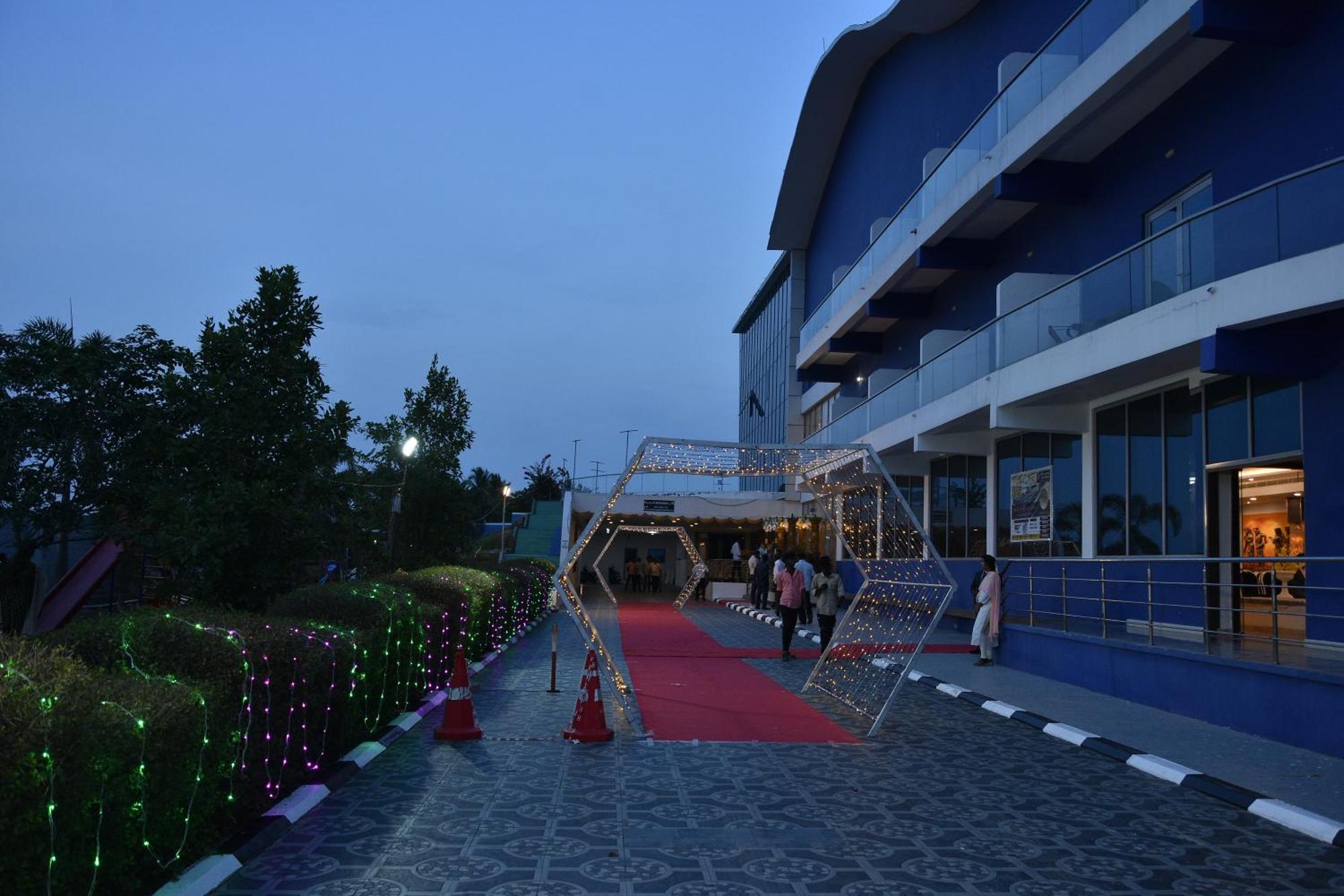 Silver Stone Park Resort, Kovilpatti מראה חיצוני תמונה